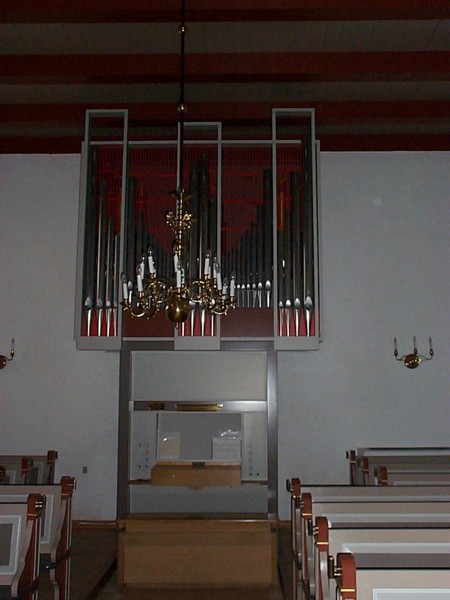 Ringive kirke_orgel.jpg