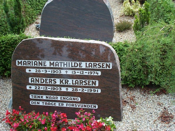 Larsen 1903 Anders Kr og Mariane Mathilde _.jpg